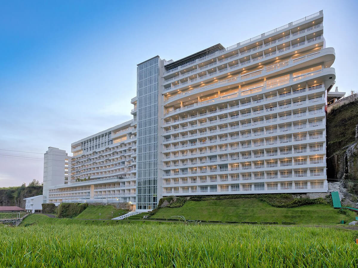 Le_Eminence_Puncak_Hotel_Convention_&_Resort_01
