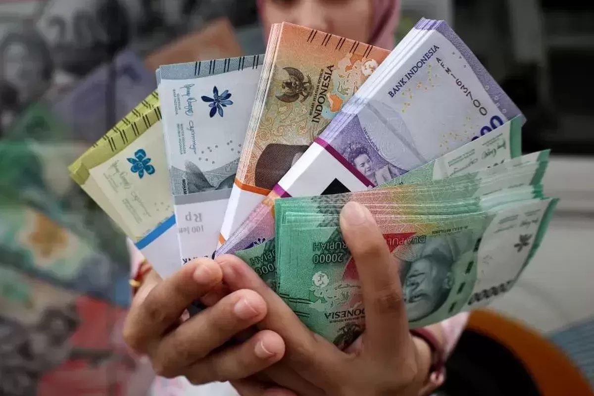 النقود في إندونيسيا للسياح العرب